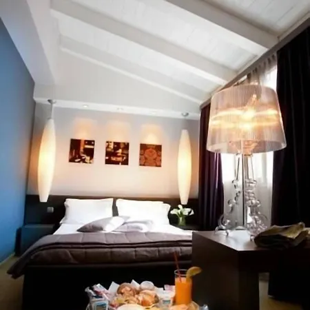 Michelangelo Hotel 4*